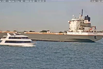 yacht Infinity   m/v kaministiqua