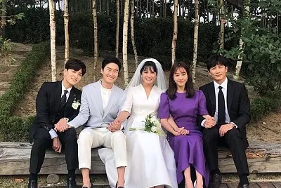 Familiar wife