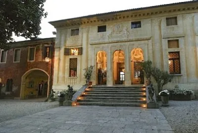 villa 8