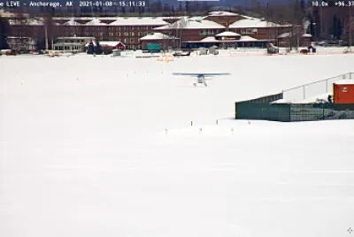 Ski landing on lake-1 jigsaw puzzle