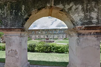 ANTIGUA GUATEMALA,DE LAS CAPUCHINAS jigsaw puzzle