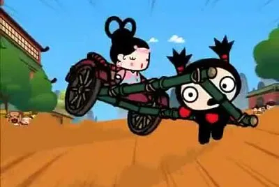 garu empieza a resbalarse por el piso pucca