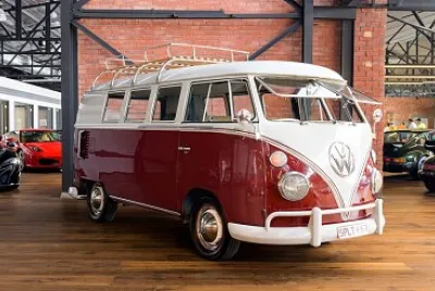 Volkswagen Kombi (1967) Roja jigsaw puzzle