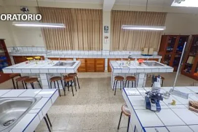 Laboratorio Cristo Rey