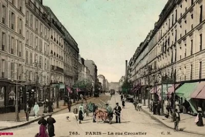 PARIS Rue Crozatier