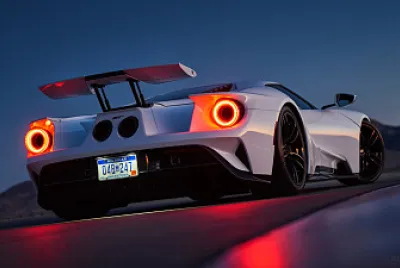 ford gt white 2