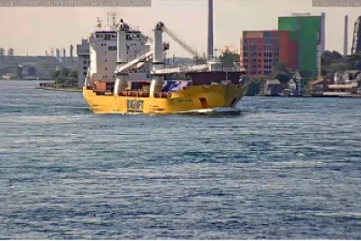 Heavy Lift vessel  "Happy Rover "