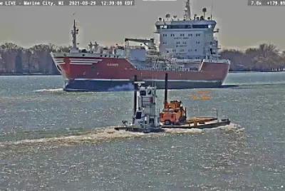 פאזל של Tug Debbie Lee passing M/T AlgoNorth at Marine City,MI/USA