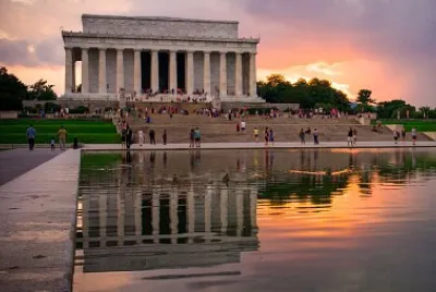 LINCOLN MEMORIAL