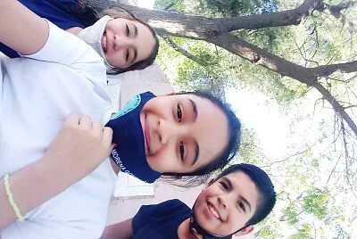 Mis compas y yo :3