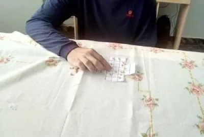 פאזל של Carlos jogando