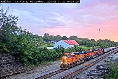 LaP BNSF at Sunset