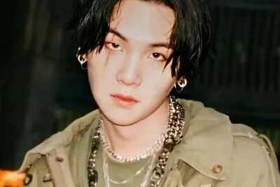 Yoongi (SUGA , AGUST D)