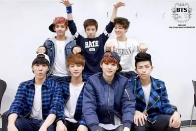 BTS 8 ANIVERSARIO
