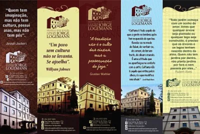 Centro Cultural Jorge Logemann ao anoitecer