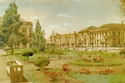 פאזל של Praça Júlio de Castilhos na década de 40.