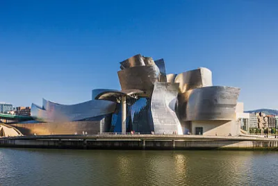GUGGHENHEIM BILBAO