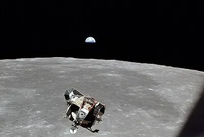 פאזל של Apollo 11 lunar module