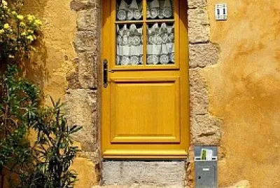 amarela
