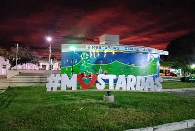 Entardecer na Praça