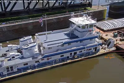 Find the Pelican ! Mississippi River Lock-19