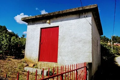 OLD HOUSE