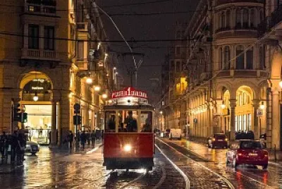 tram torino notte pioggia luci riflessi jigsaw puzzle