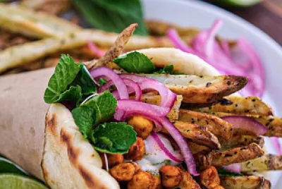 Tandoori Chickpea Gyros