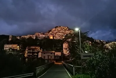 פאזל של Sangineto al tramonto