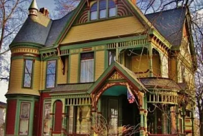Antique House