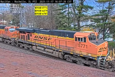 BNSF-5771, BNSF-6279, BNSF-6707 thru Rochelle,ILL/USA jigsaw puzzle