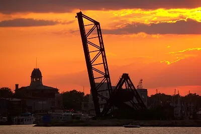 Sunset over a City jigsaw puzzle