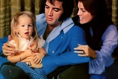 ELVIS ' FAMILY