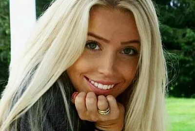 AlexandraCooper1 jigsaw puzzle
