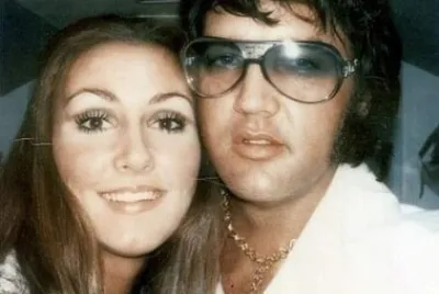 ELVIS Y LINDA