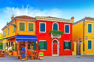 223.- CASA COLORIDA TECOMAN