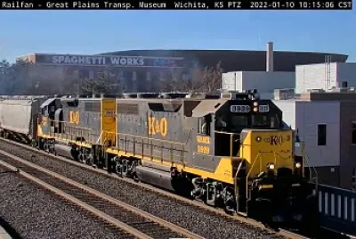 K O-3929, K O-3937 in the morning sunshine at Wichita,KS/USA