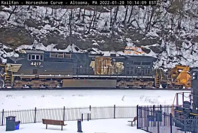 פאזל של NS-4217 with burnt Turbo at Horseshoe Curve, in the Snow