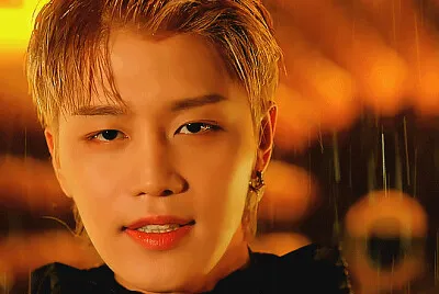 Taeil Kick it jigsaw puzzle