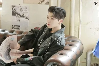 Woozi Call Call Call!
