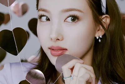 Nayeon Scentist jigsaw puzzle