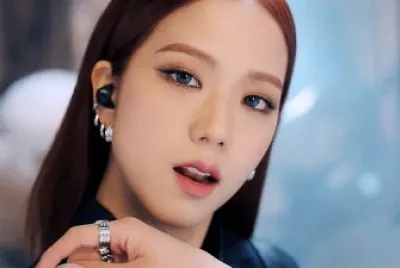 Jisoo Kill This Love