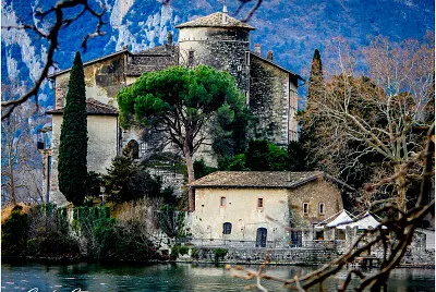 lago di Toblino il castello jigsaw puzzle