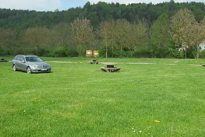 Auto jigsaw puzzle