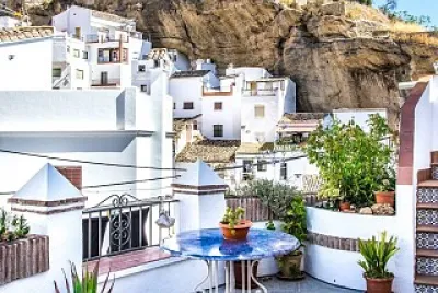 Setenil de las Bodegas-Cádiz