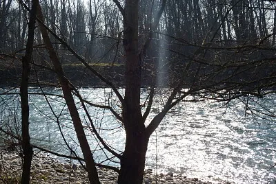 giochi di luce sul fiume