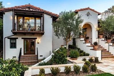 Rancho Colonial