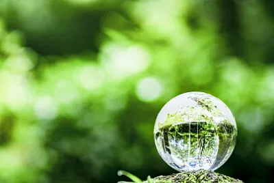 Glass sphere jigsaw puzzle