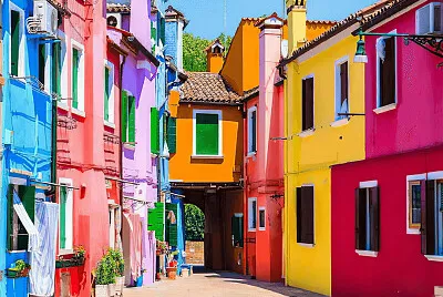 361.- CASAS COLOREADAS