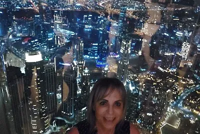 נוף מבורג אל חליפה